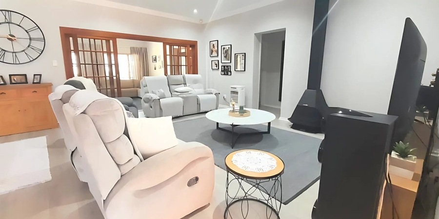 3 Bedroom Property for Sale in Wilkoppies North West